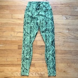 Alo yoga leggings